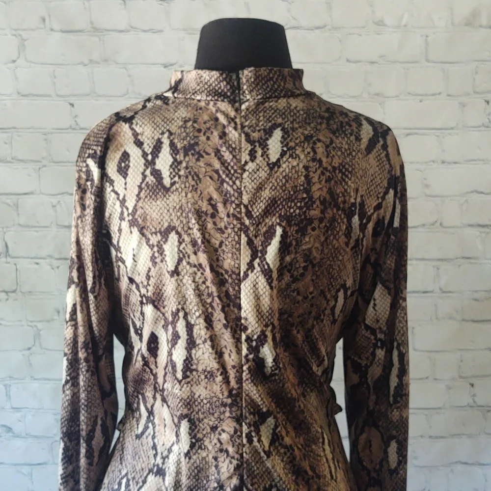 Size Large Mock Neck Reptile Print Dress with 2 Side Splits - Picture 6 of 9